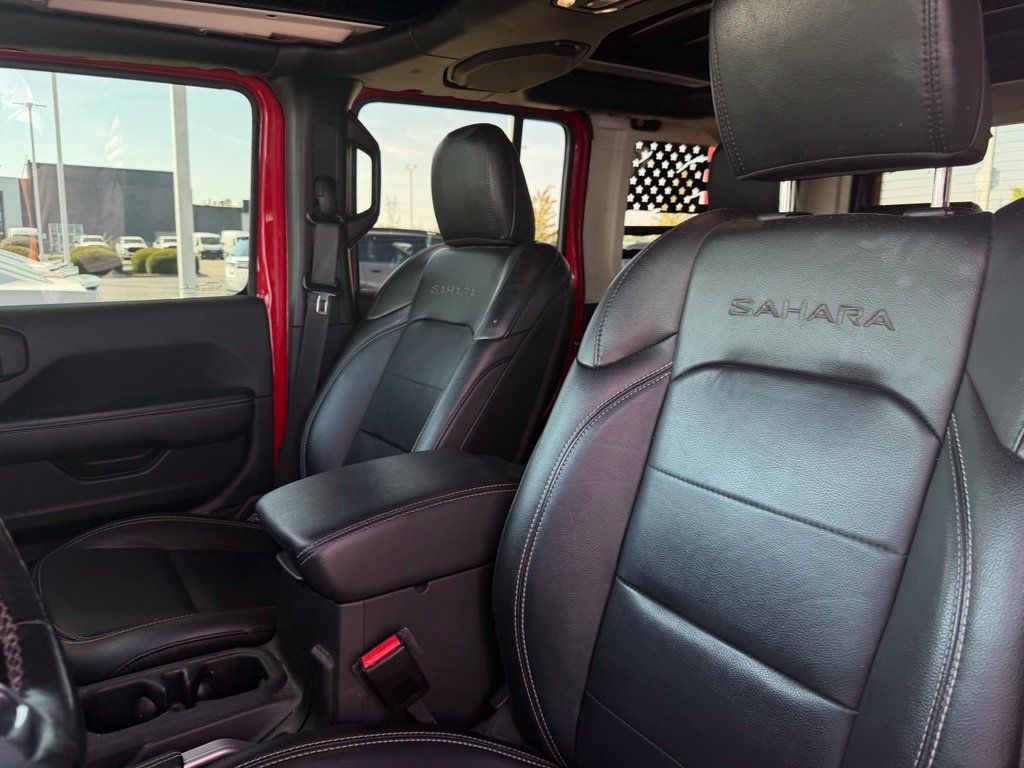 Used 2021 Jeep Wrangler Unlimited Sahara w/ Cold Weather Group AWD/4WD image 14