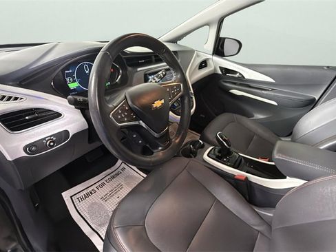 Used 2017 Chevrolet Bolt Premier w/ Driver Confidence II Package image 18