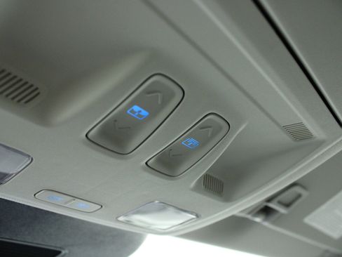 New 2025 Ford Escape PHEV w/ PHEV Premium Package image 24