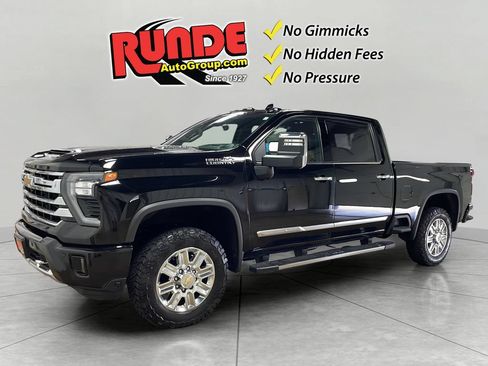Used 2024 Chevrolet Silverado 2500 High Country w/ High Country Premium Package AWD/4WD image 1