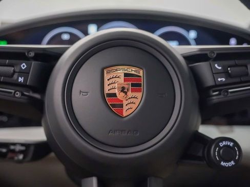 New 2025 Porsche Taycan GTS AWD/4WD image 28