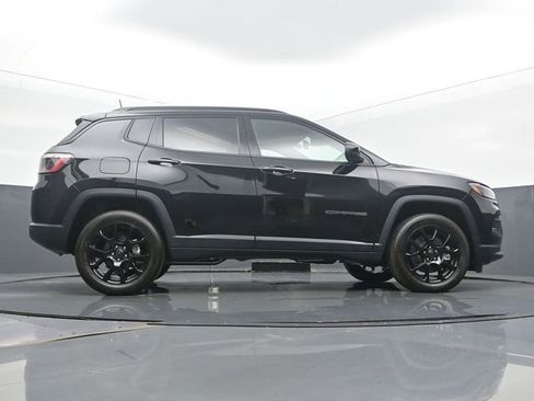 New 2025 Jeep Compass Latitude w/ Sun & Sound Group AWD/4WD image 52