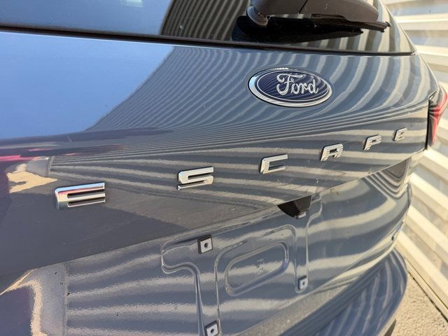 Used 2024 Ford Escape ST-Line w/ Tech Pack #1 AWD/4WD image 5
