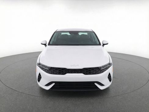 Used 2023 Kia Forte LXS image 2