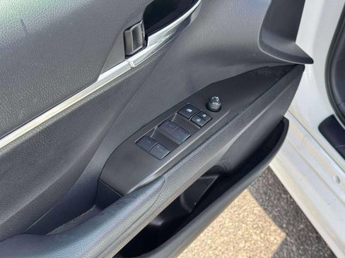 Used 2024 Toyota Camry SE AWD/4WD image 19