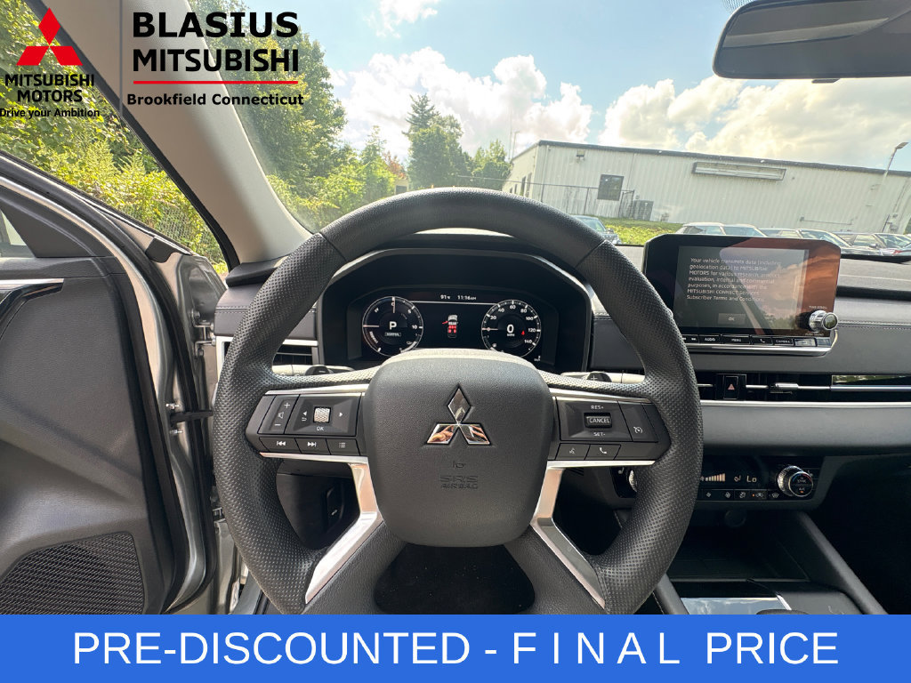 Used 2025 Mitsubishi Outlander ES AWD/4WD image 20