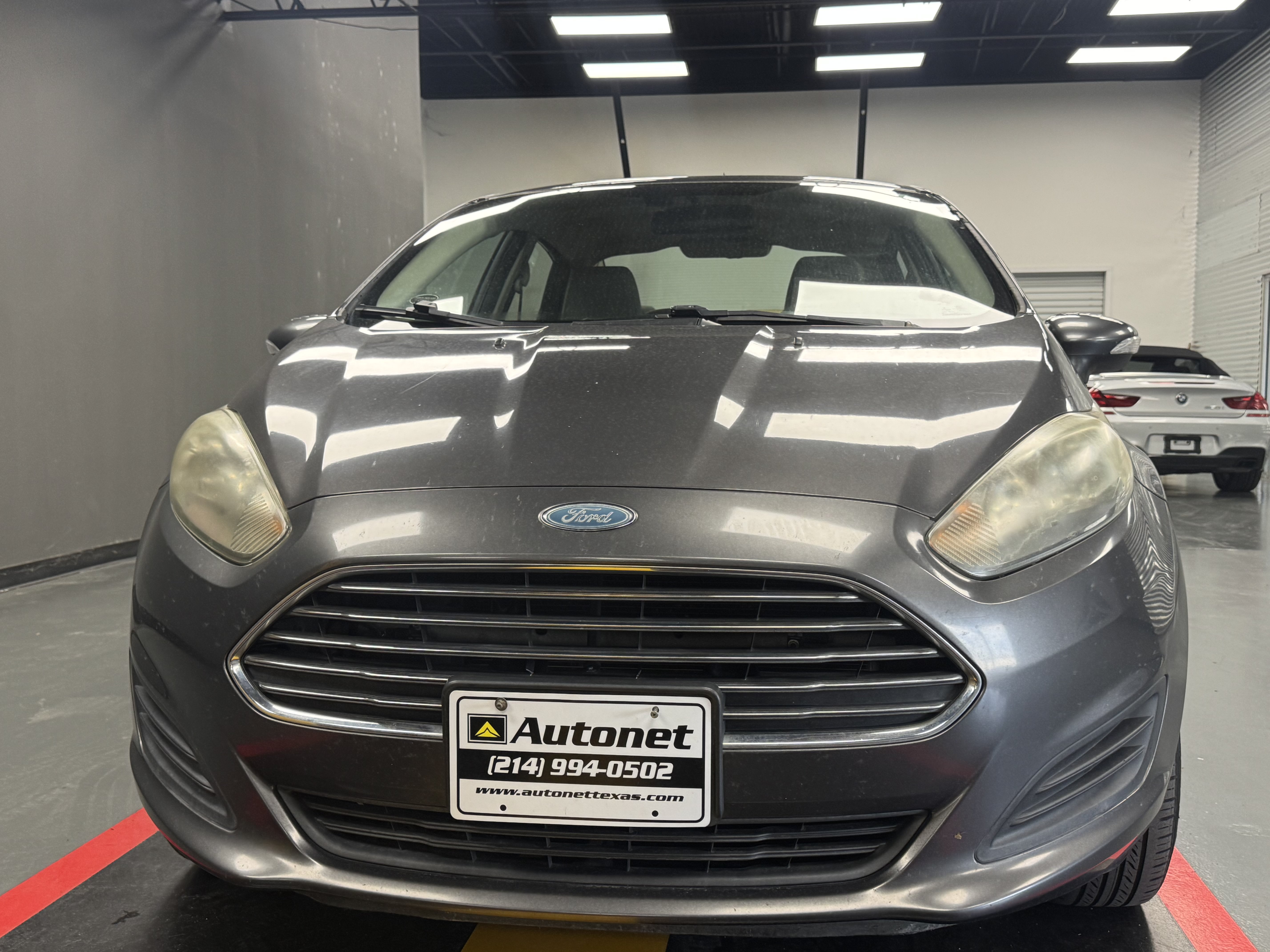 Used 2015 Ford Fiesta SE FWD image 3