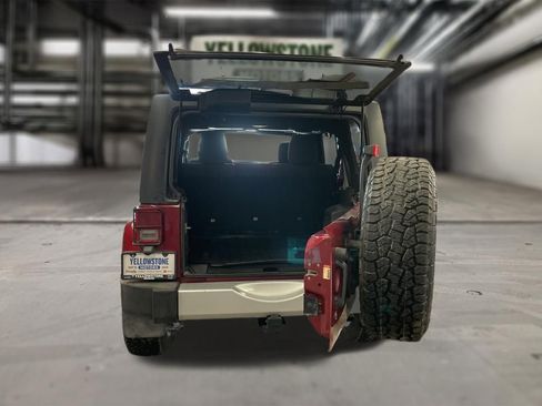 Used 2011 Jeep Wrangler Unlimited Sahara w/ Dual Top Group image 25