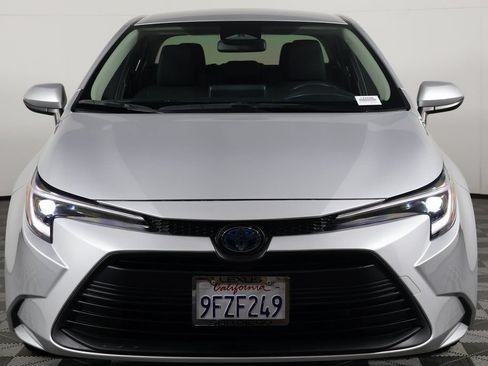Used 2023 Toyota Corolla LE w/ Carpet Mat Package (TMS) FWD image 2