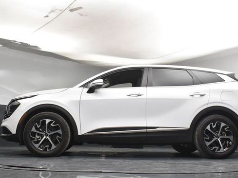 Used 2025 Kia Sportage EX FWD image 34