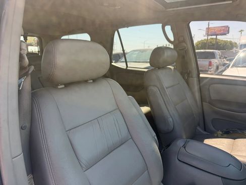 Used 2003 Toyota Sequoia SR5 RWD image 30