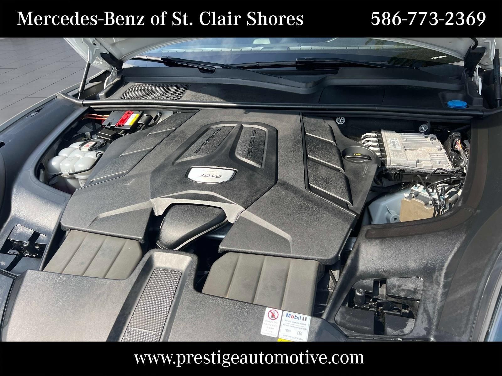 Used 2021 Porsche Cayenne AWD/4WD image 12