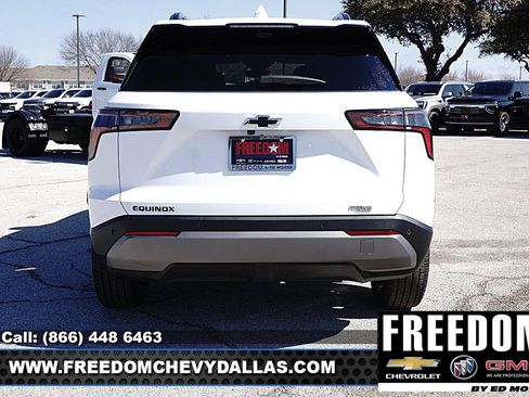 New 2026 Chevrolet Equinox LT w/ Midnight Edition image 6