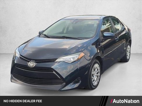 Used 2017 Toyota Corolla LE FWD image 1