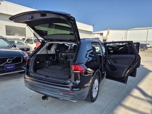 Used 2019 Volkswagen Tiguan S w/ Driver Assistance Package image 10