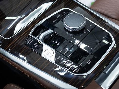 New 2026 BMW X5 xDrive40i w/ Climate Comfort Package image 21