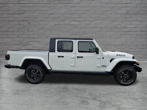 New 2026 Jeep Gladiator Sport AWD/4WD image 9