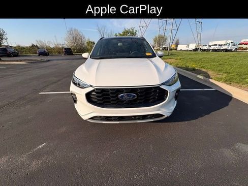 Used 2025 Ford Escape ST-Line Elite w/ Premium Technology Package image 2