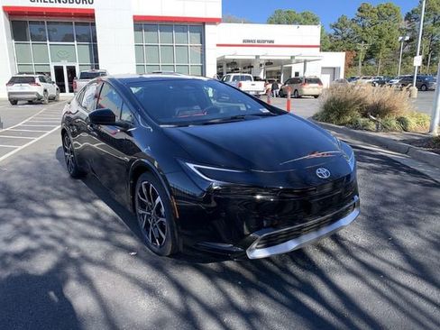 New 2026 Toyota Prius Plug-In Hybrid FWD image 2