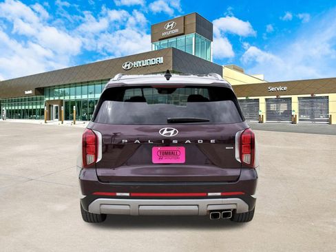 Used 2023 Hyundai Palisade Limited w/ Cargo Package AWD/4WD image 7