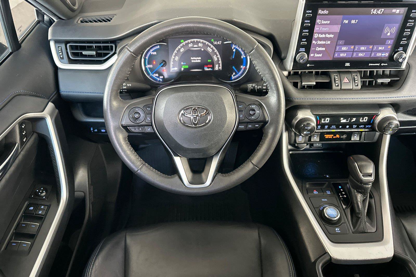 Used 2022 Toyota RAV4 XSE AWD/4WD image 13