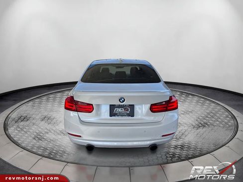 Used 2013 BMW 335i xDrive Sedan image 4