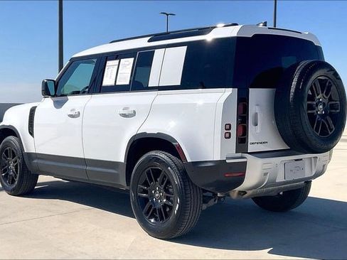 Used 2025 Land Rover Defender 110 S image 15