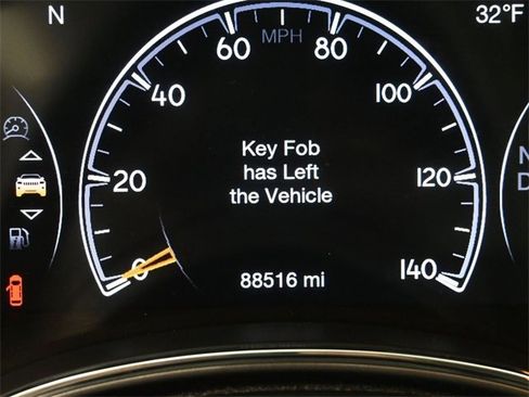 Used 2019 Jeep Grand Cherokee Altitude image 18