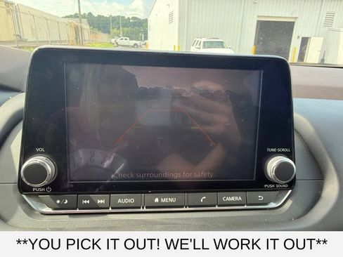 Used 2021 Nissan Rogue S FWD image 13