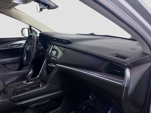 Used 2018 Cadillac XT5 Luxury image 30