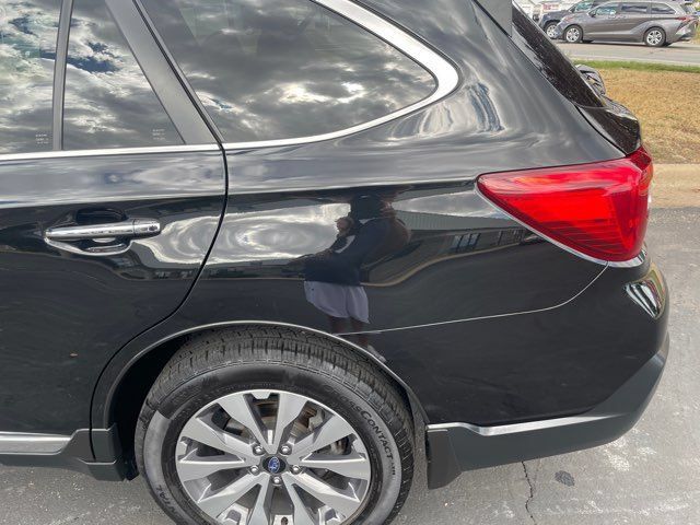 Used 2019 Subaru Outback 3.6R Touring AWD/4WD image 30