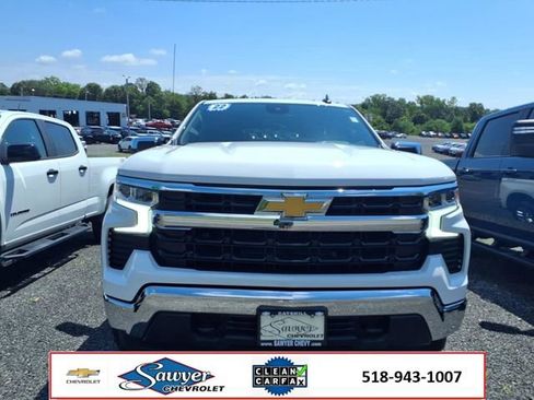 Used 2022 Chevrolet Silverado 1500 LT image 2