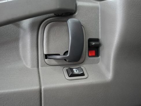 Used 2020 Chevrolet Express 3500 w/ Power Convenience Package RWD image 33