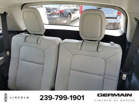 New 2026 Lincoln Aviator AWD image 20