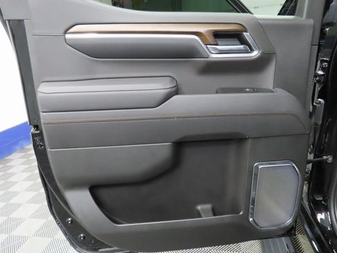 Used 2025 Chevrolet Silverado 1500 High Country w/ Midnight Edition image 73