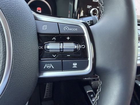 Certified 2023 Kia Sorento SX Prestige image 29