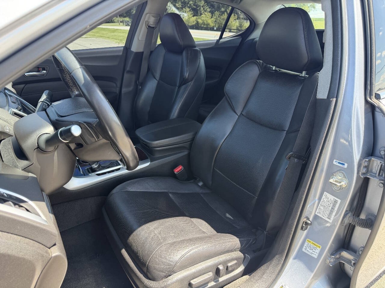 Used 2015 Acura TLX w/ Technology Package FWD image 7