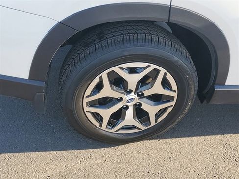 Certified 2023 Subaru Forester Premium image 5