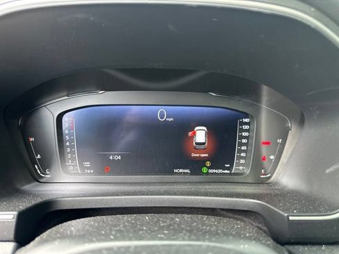 Certified 2025 Honda Pilot Black Edition image 14