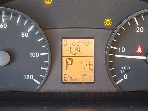 Used 2014 Freightliner Sprinter 2500 image 22