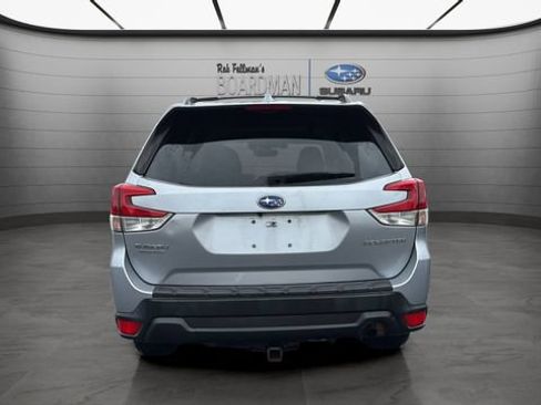 Used 2019 Subaru Forester Premium AWD/4WD image 6