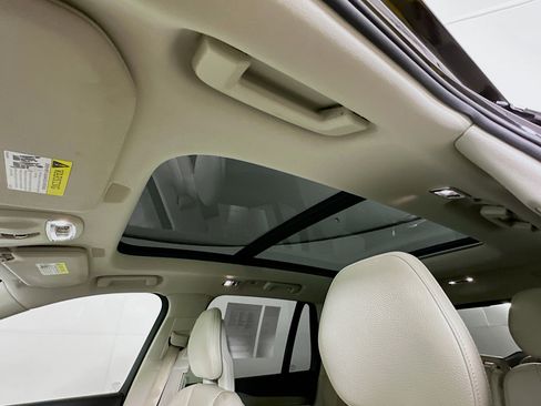 Used 2018 Volvo XC90 T6 Momentum w/ Convenience Package image 25