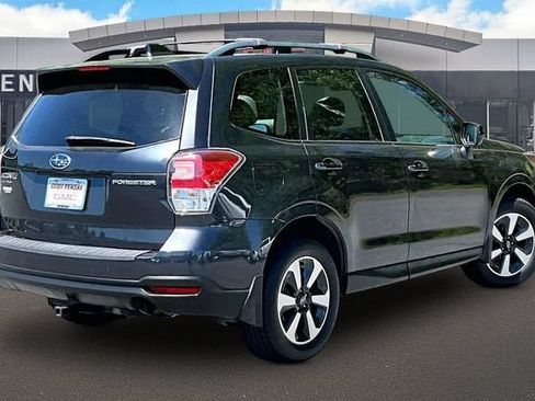 Used 2018 Subaru Forester 2.5i Premium w/ All-Weather Package AWD/4WD image 2