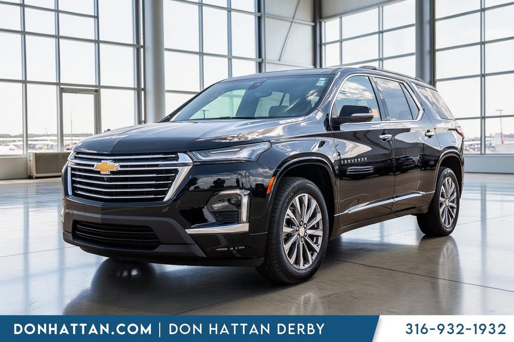 Used 2023 Chevrolet Traverse Premier FWD image 1