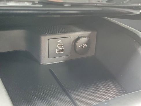 Used 2025 Ford Escape ST-Line w/ Equipment Group 301A image 11