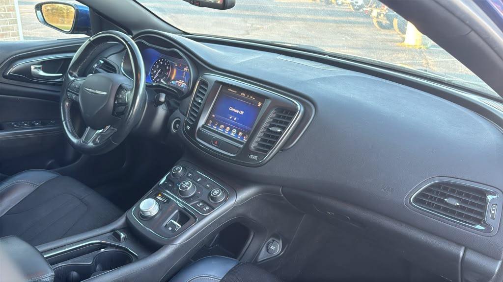 Used 2016 Chrysler 200 S w/ Comfort Group AWD/4WD image 14