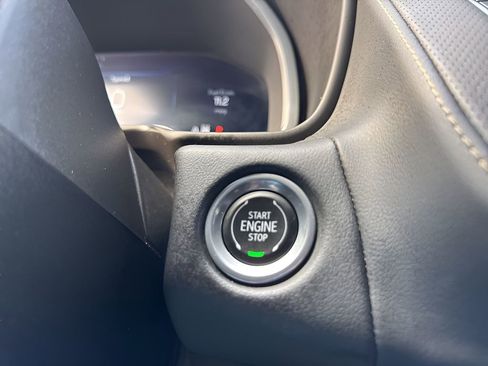 Used 2023 Chevrolet Suburban Premier image 23