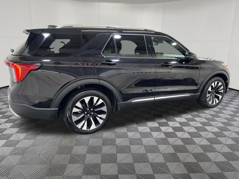 Used 2025 Ford Explorer Platinum w/ LUX Leather Package AWD/4WD image 8