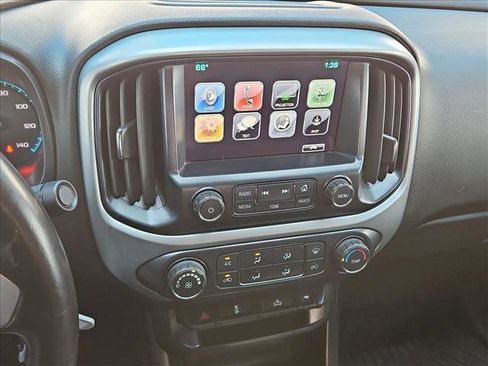 Used 2017 Chevrolet Colorado LT AWD/4WD image 20