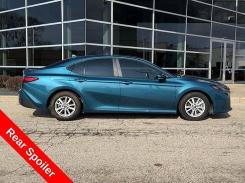 Used 2026 Toyota Camry LE image 2